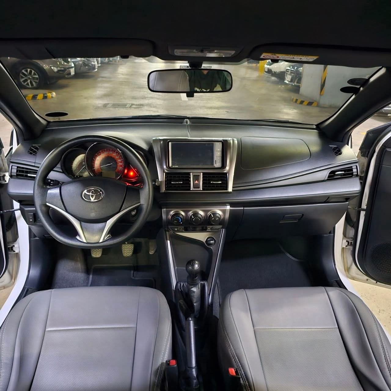 
								2017 Toyota Yaris 1.3L E MT full									