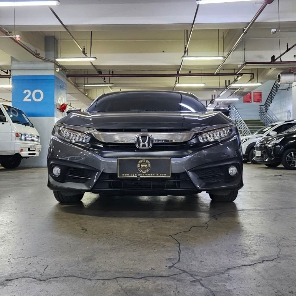 2018 Honda Civic 1.8L E CVT AT