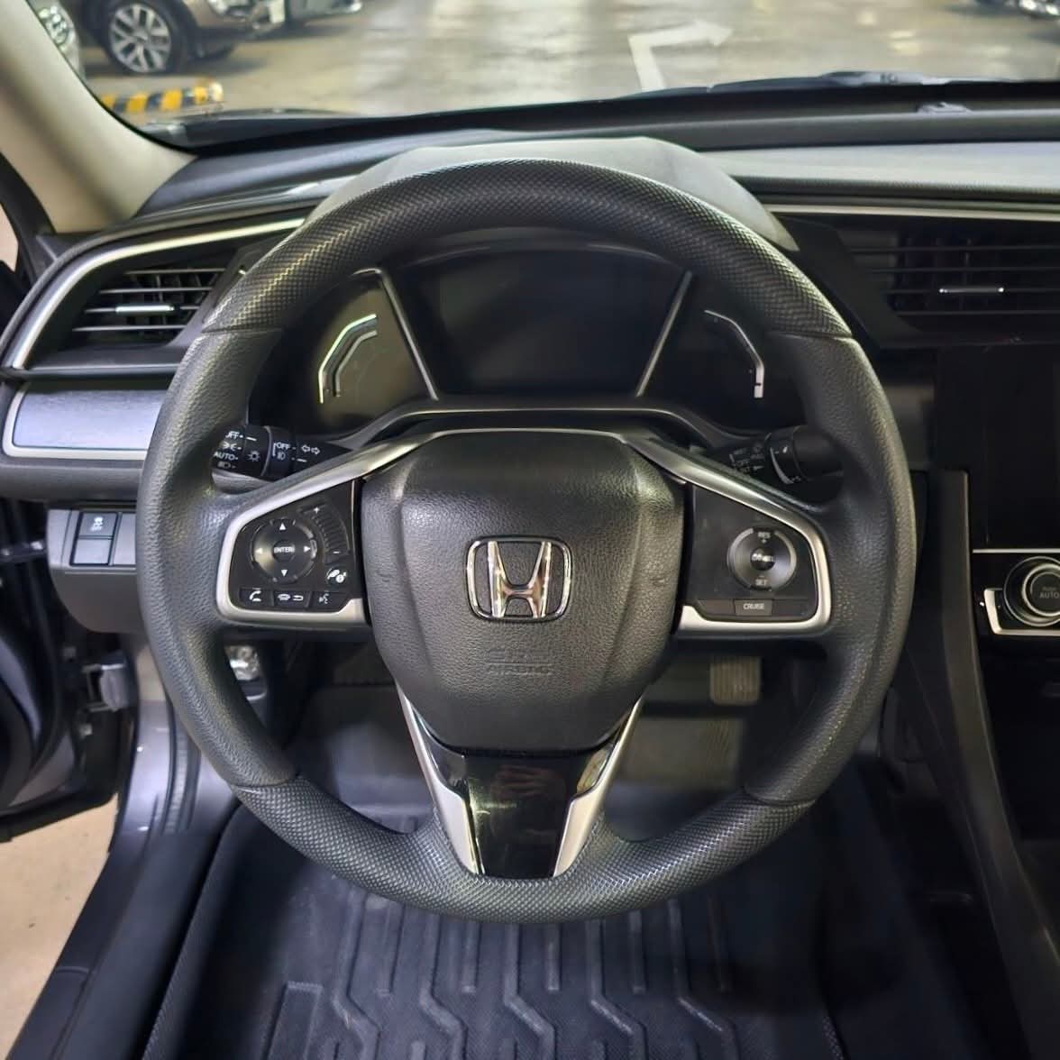 2018 Honda Civic 1.8L E CVT AT