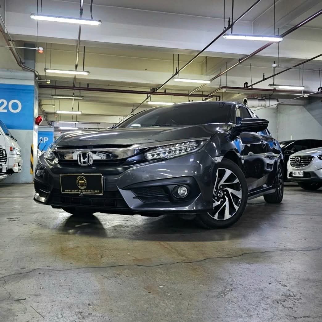 
								2018 Honda Civic 1.8L E CVT AT full									