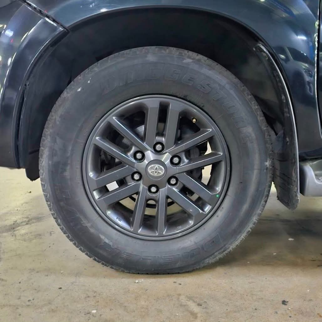 2015 Toyota Fortuner 2.5L 4X2 V DSL AT