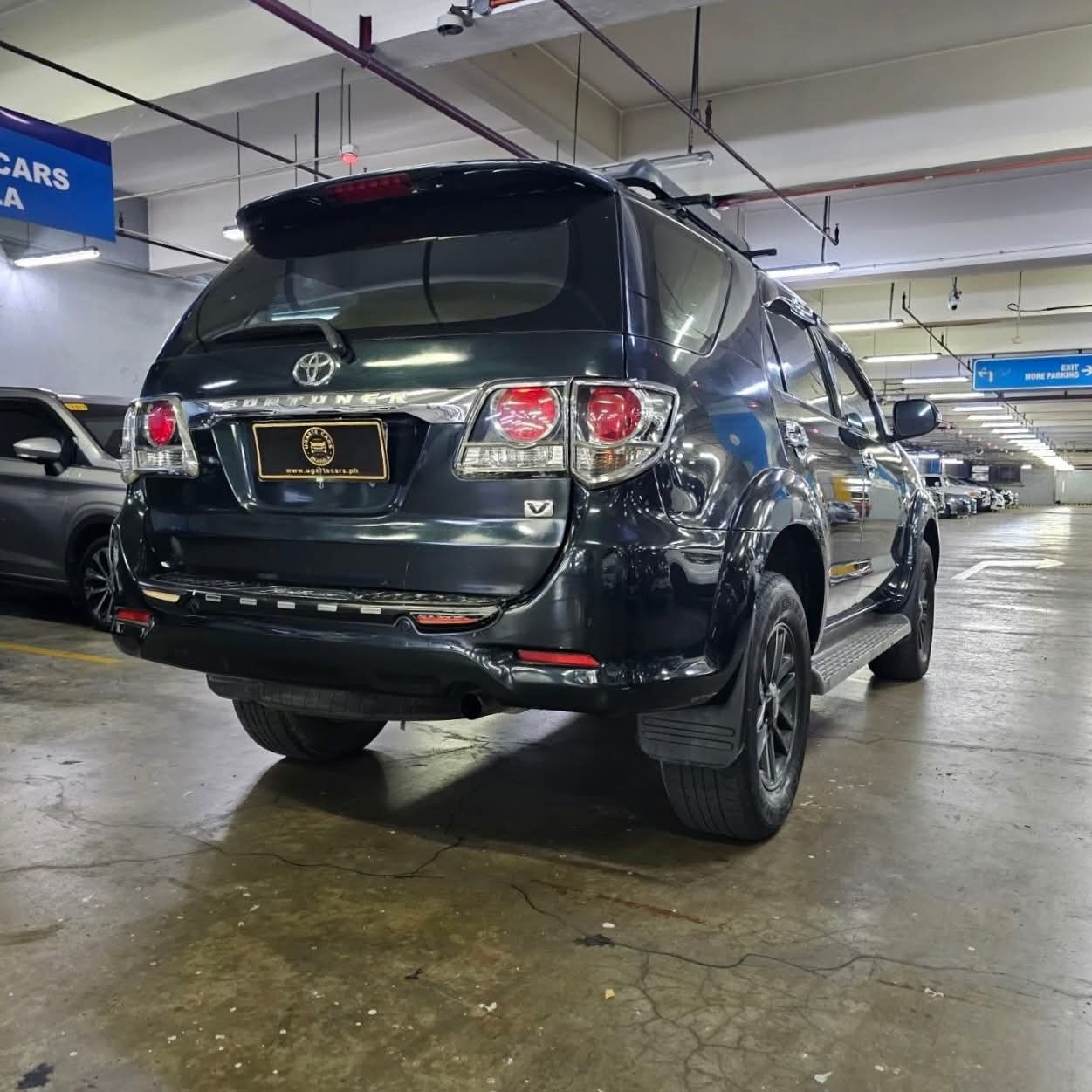 
								2015 Toyota Fortuner 2.5L 4X2 V DSL AT full									