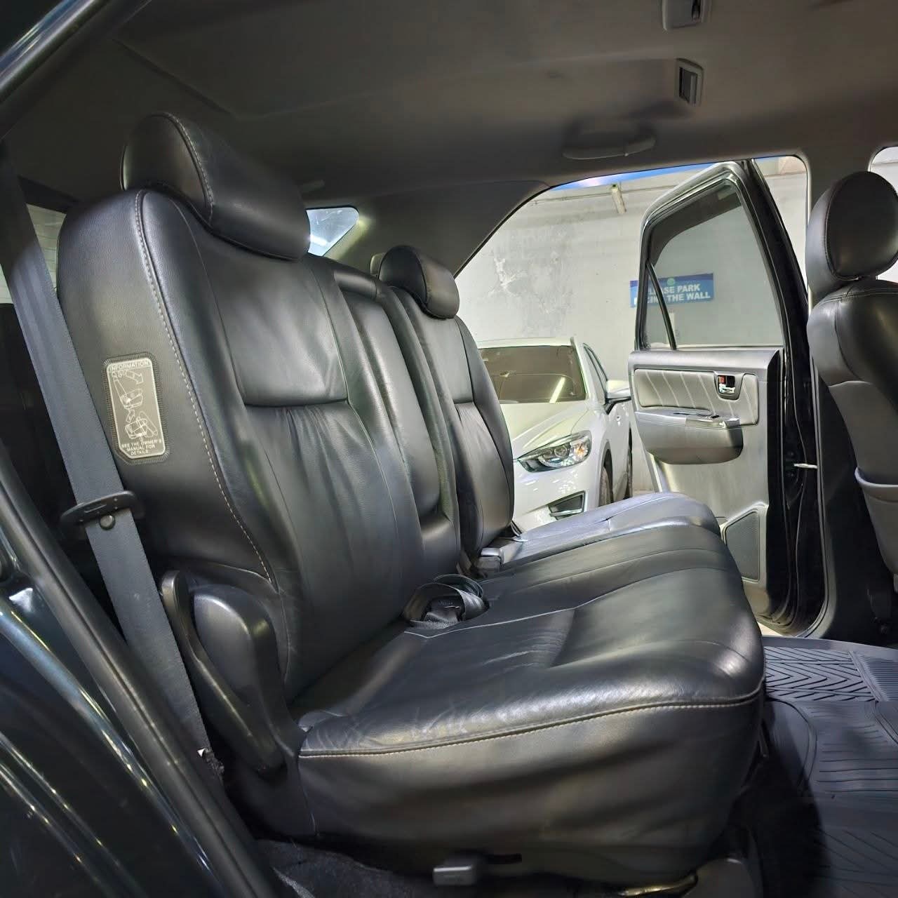 
								2015 Toyota Fortuner 2.5L 4X2 V DSL AT full									