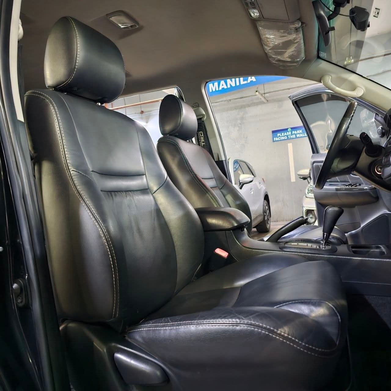 
								2015 Toyota Fortuner 2.5L 4X2 V DSL AT full									