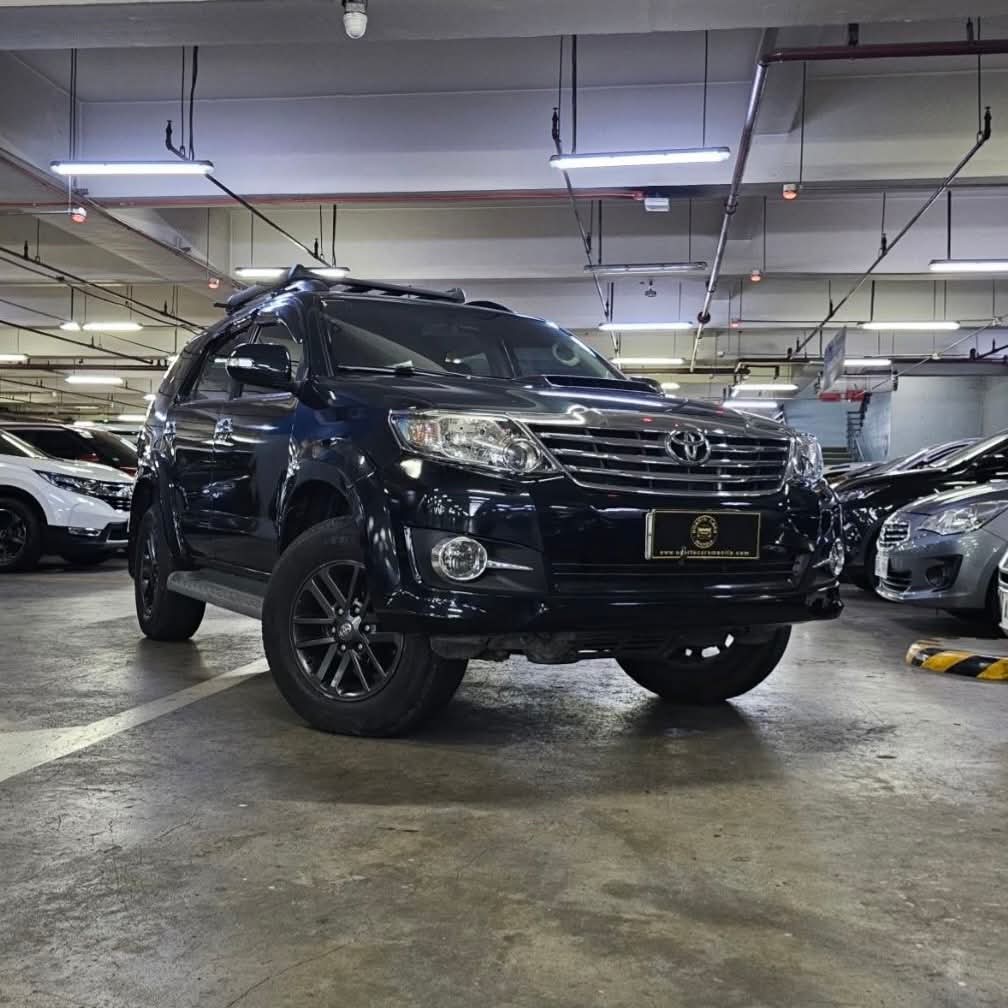 
								2015 Toyota Fortuner 2.5L 4X2 V DSL AT full									