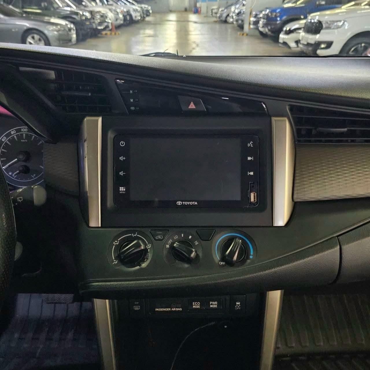 
								2023 Toyota Innova E 2.8L 4X2 DSL AT full									
