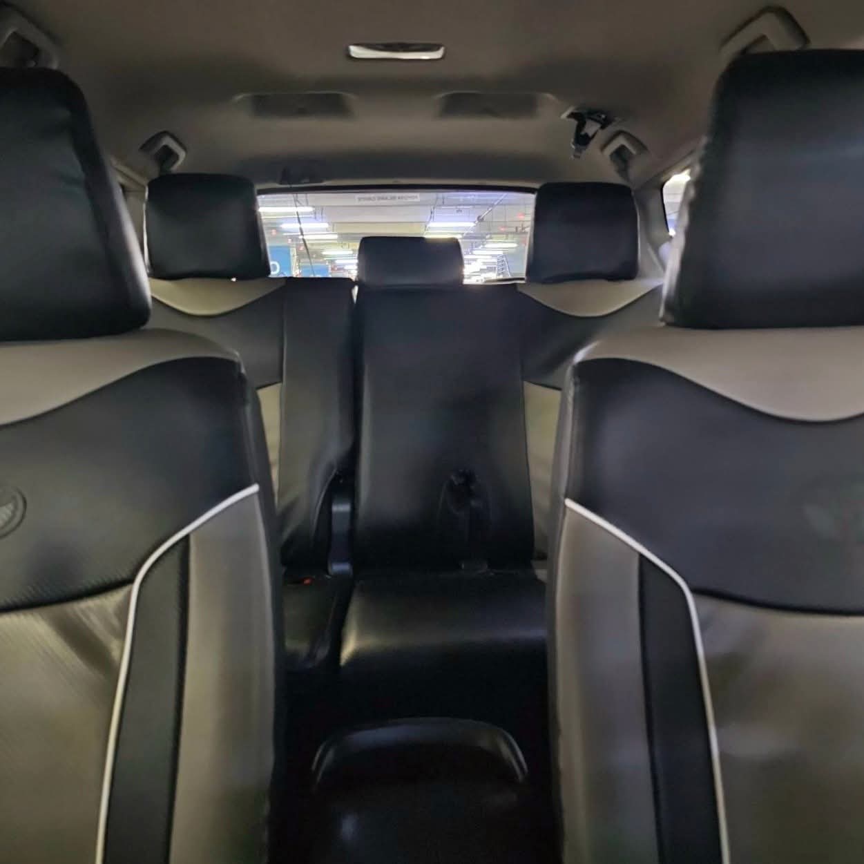
								2023 Toyota Innova E 2.8L 4X2 DSL AT full									
