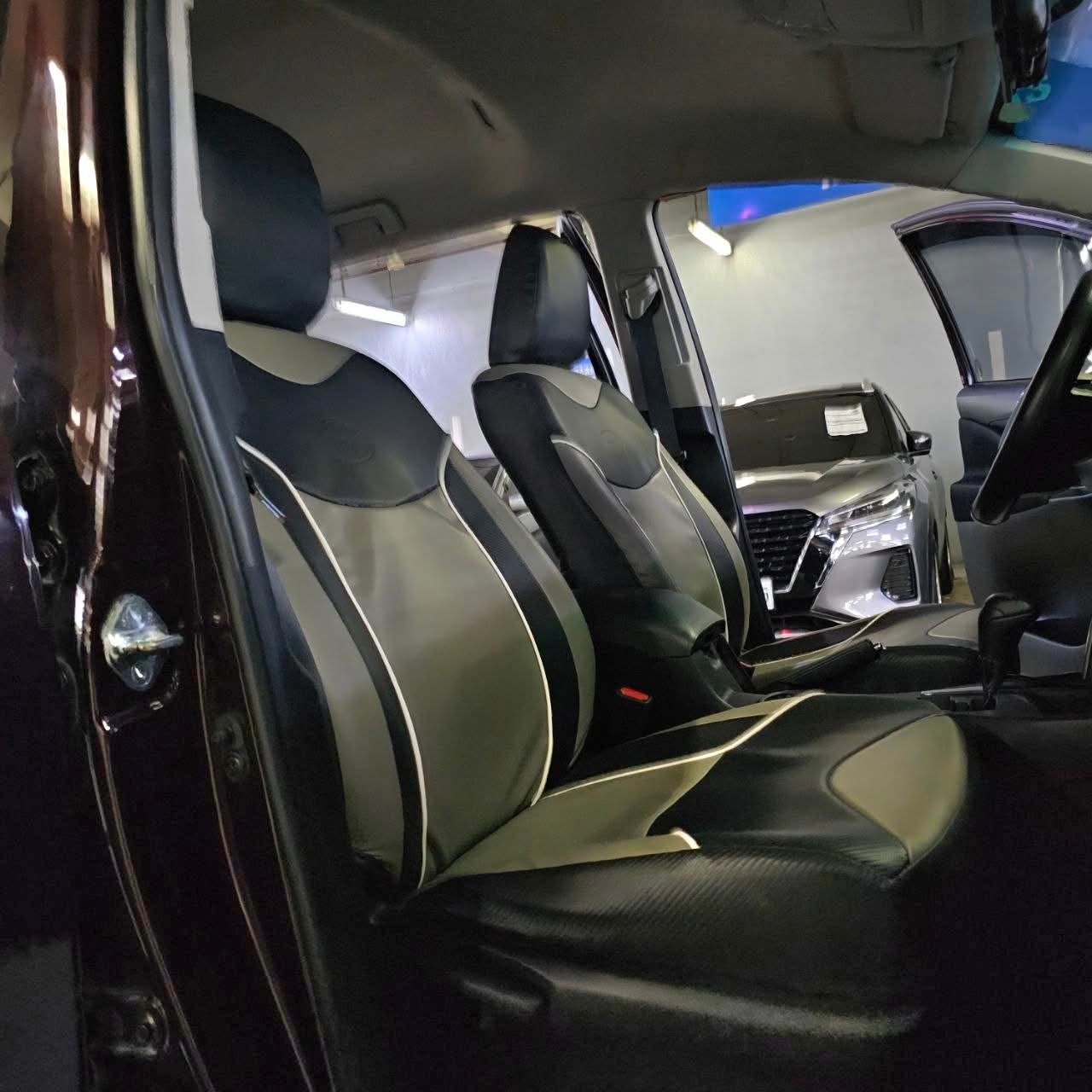 
								2023 Toyota Innova E 2.8L 4X2 DSL AT full									
