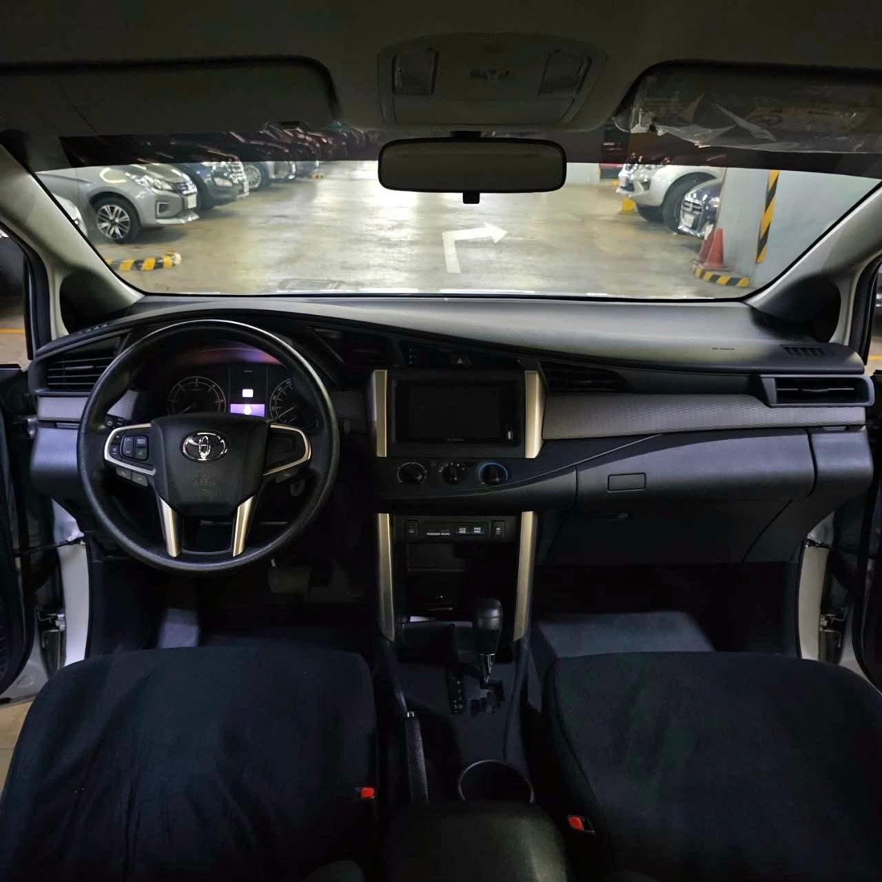 
								2025 Toyota Innova XE 2.8L DSL AT full									