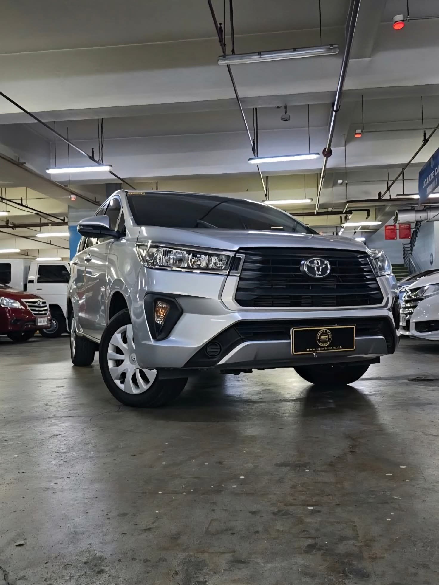 
								2025 Toyota Innova XE 2.8L DSL AT full									