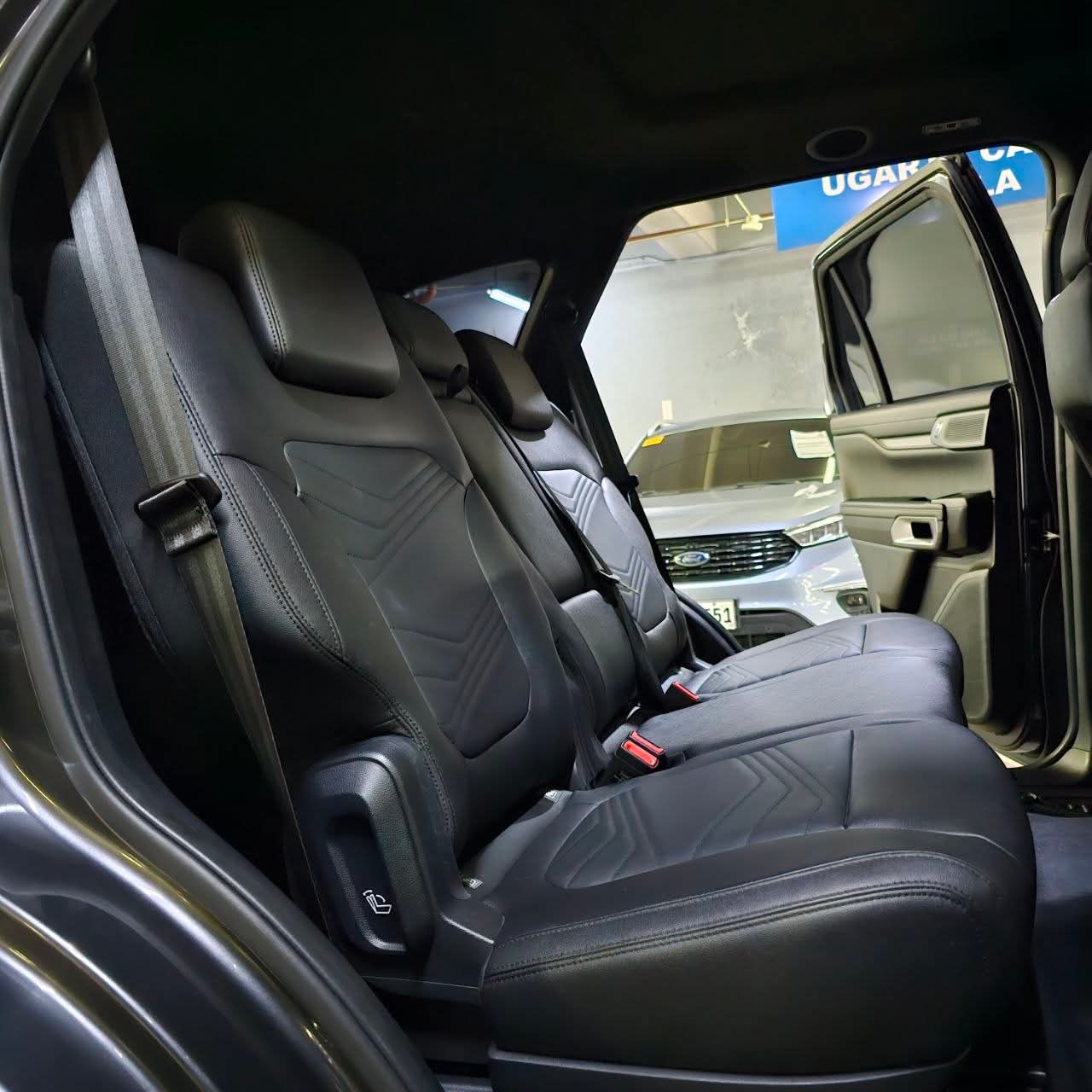 
								2024 Ford Everest 2.0L Titanium Plus 4X4 DSL AT full									