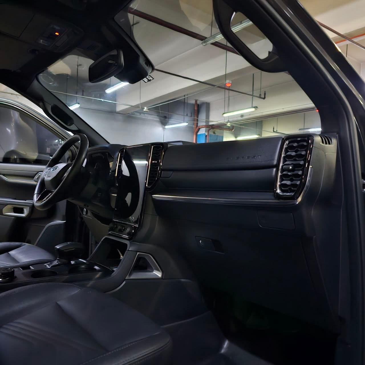 
								2024 Ford Everest 2.0L Titanium Plus 4X4 DSL AT full									