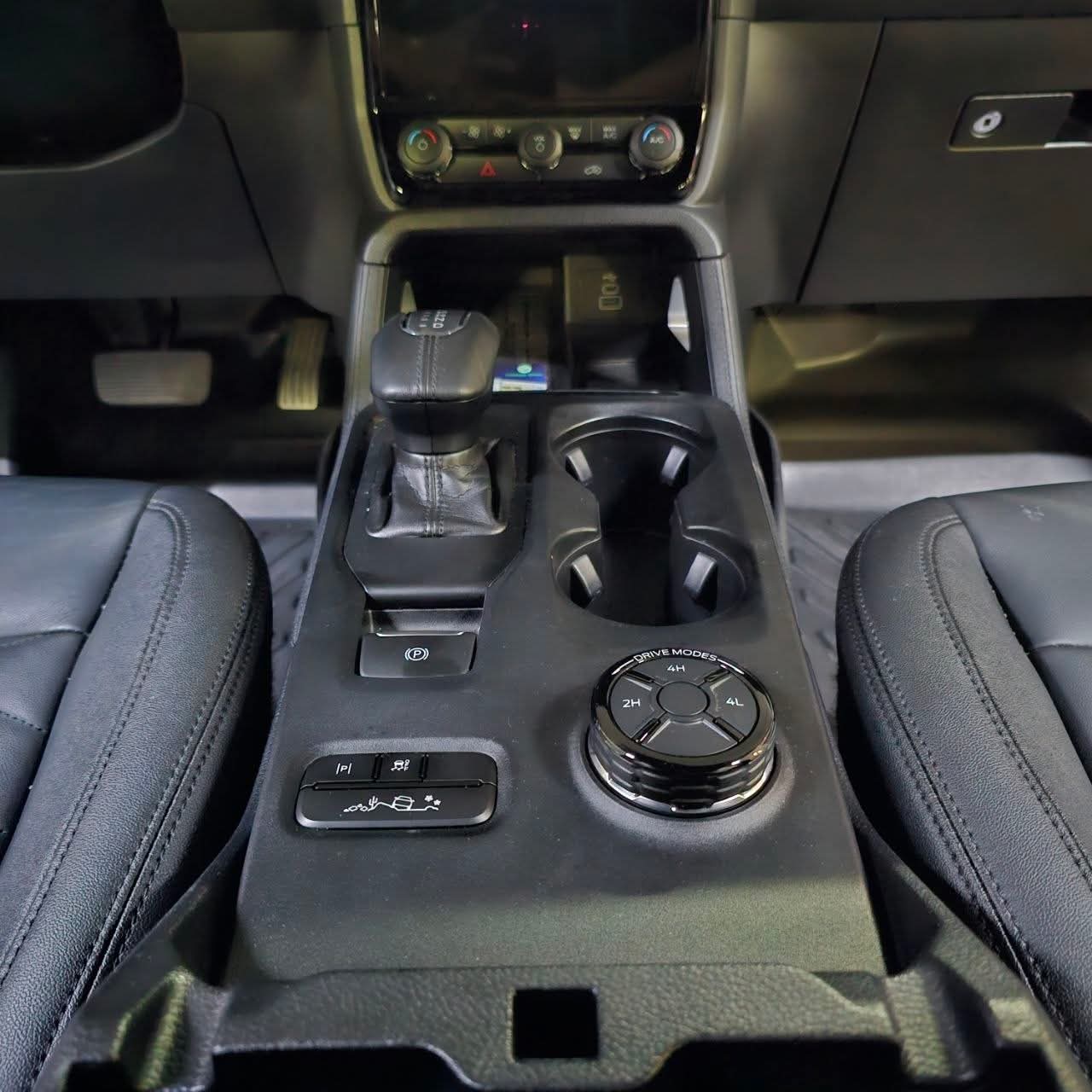 
								2024 Ford Everest 2.0L Titanium Plus 4X4 DSL AT full									