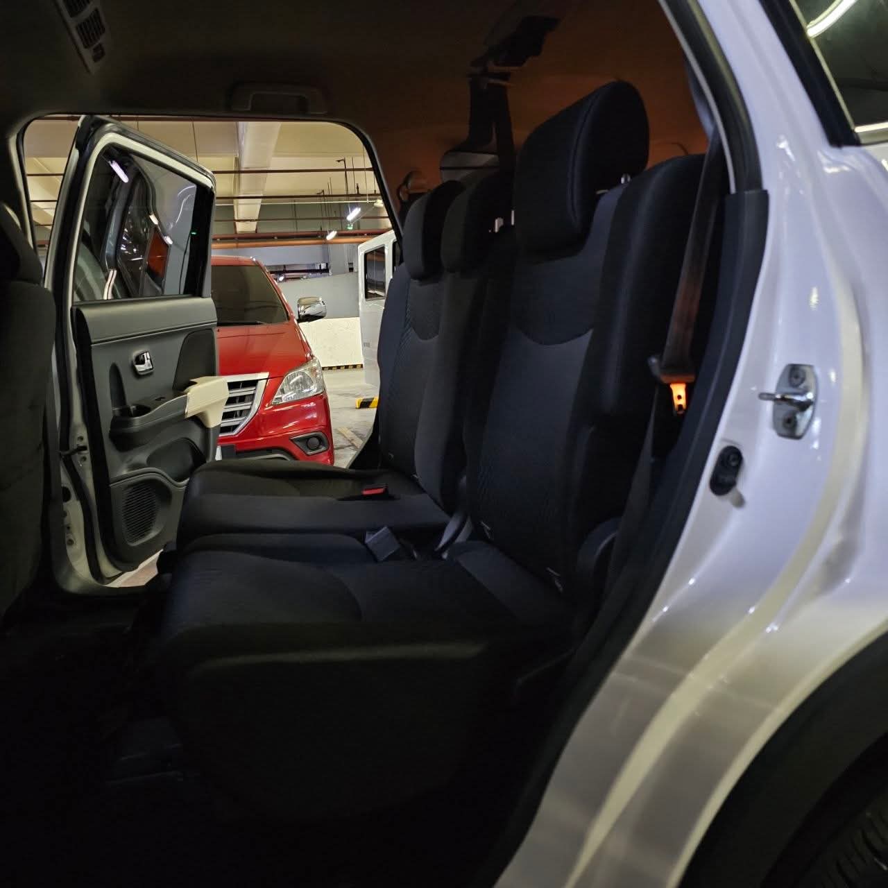 
								2019 Toyota Rush 1.5L E AT full									