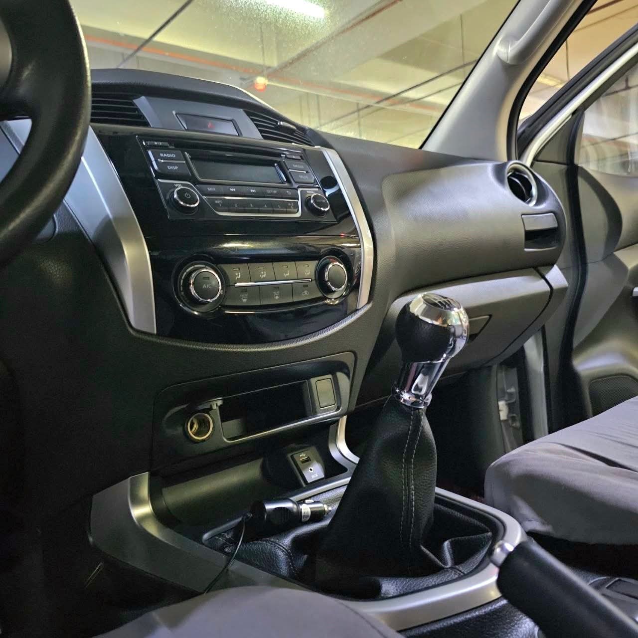 
								2018 Nissan Navara EL 4X2 2.5L DSL MT full									