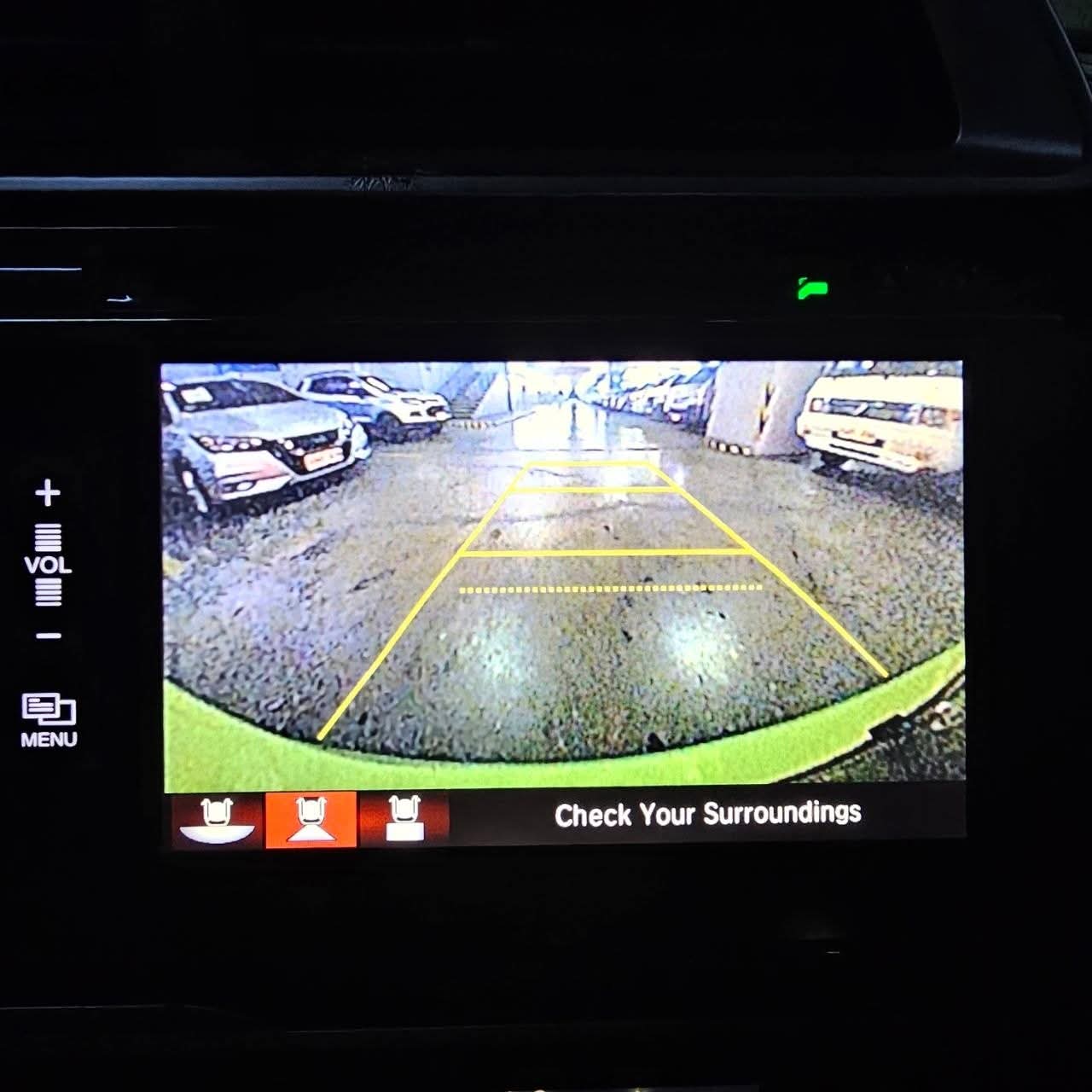
								2016 Honda Jazz VX 1.5L i-VTEC AT full									