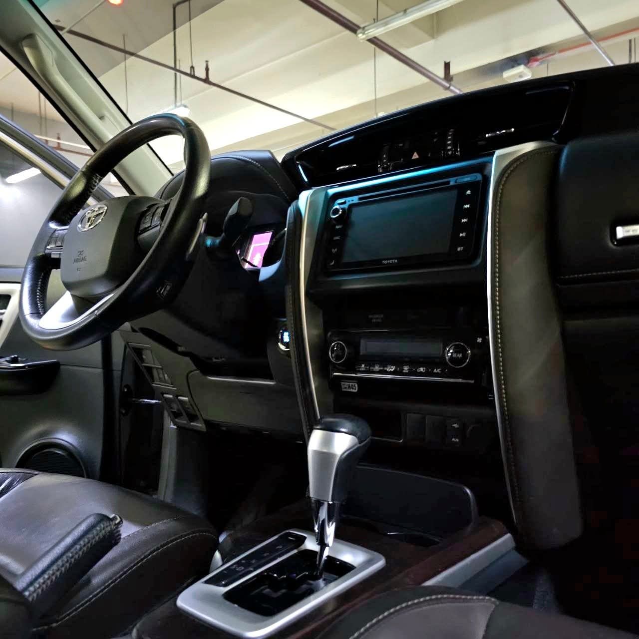 
								2017 Toyota Fortuner V 4X2 2.4L DSL AT full									