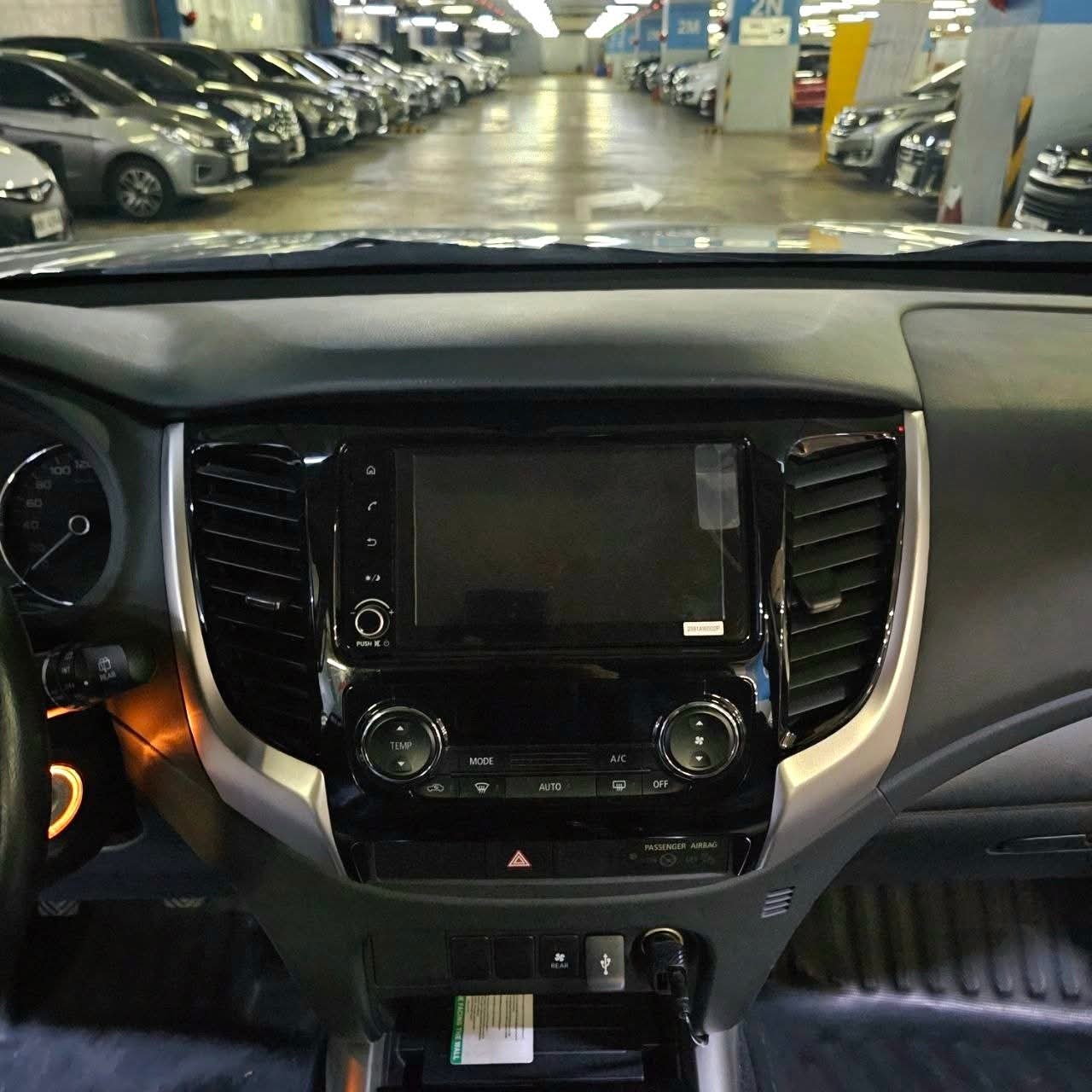 
								2023 Mitsubishi Montero Spt GLX 4X2 2.4L DSL MT full									