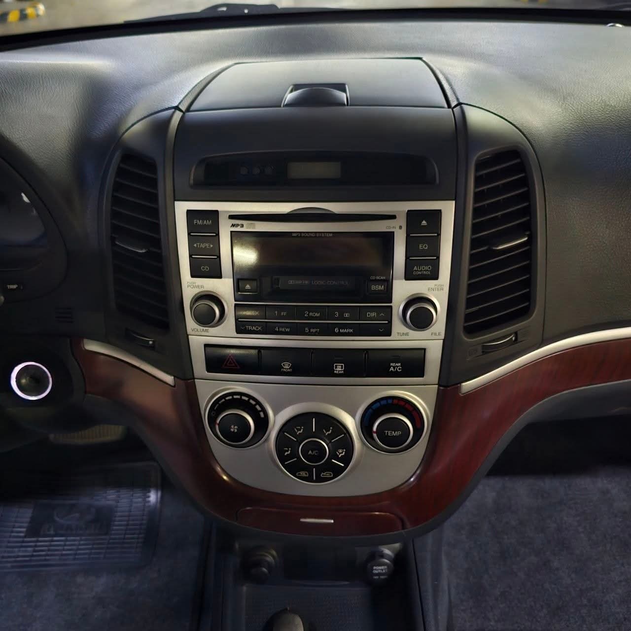 
								2008 Hyundai Santa Fe 2.2L 2WD AT full									