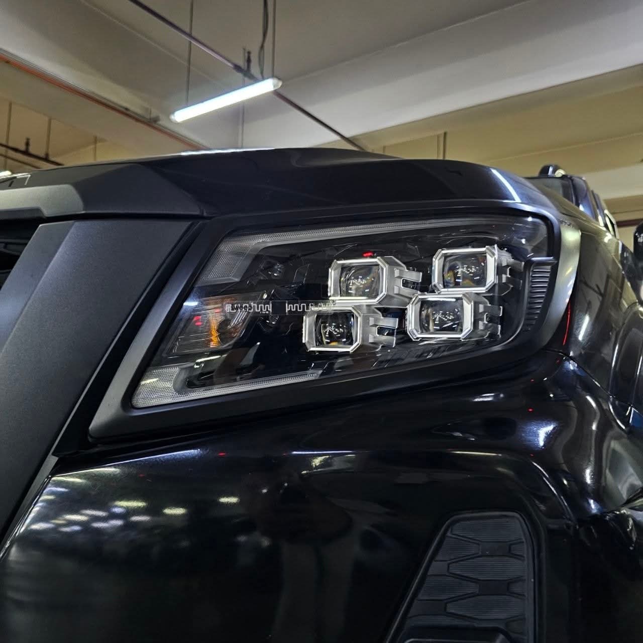 
								2023 Nissan Navara 2.5L 4×2 VL Calibre DSL AT full									