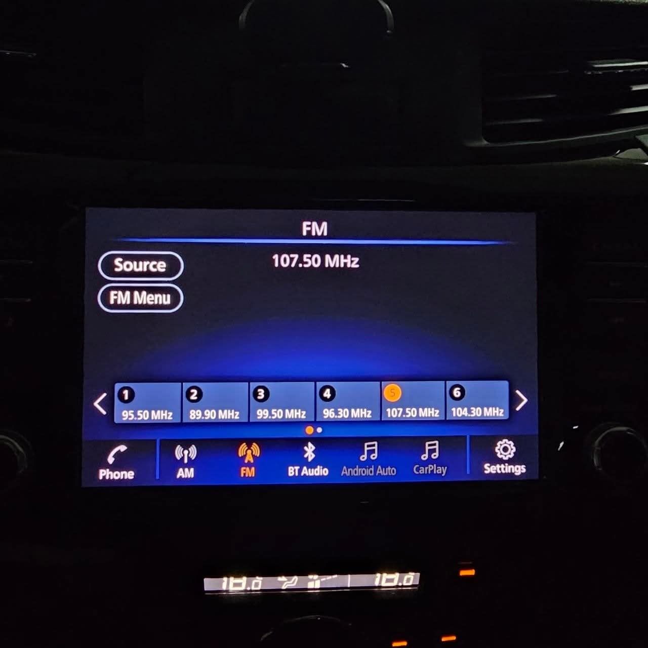 
								2023 Nissan Navara 2.5L 4×2 VL Calibre DSL AT full									