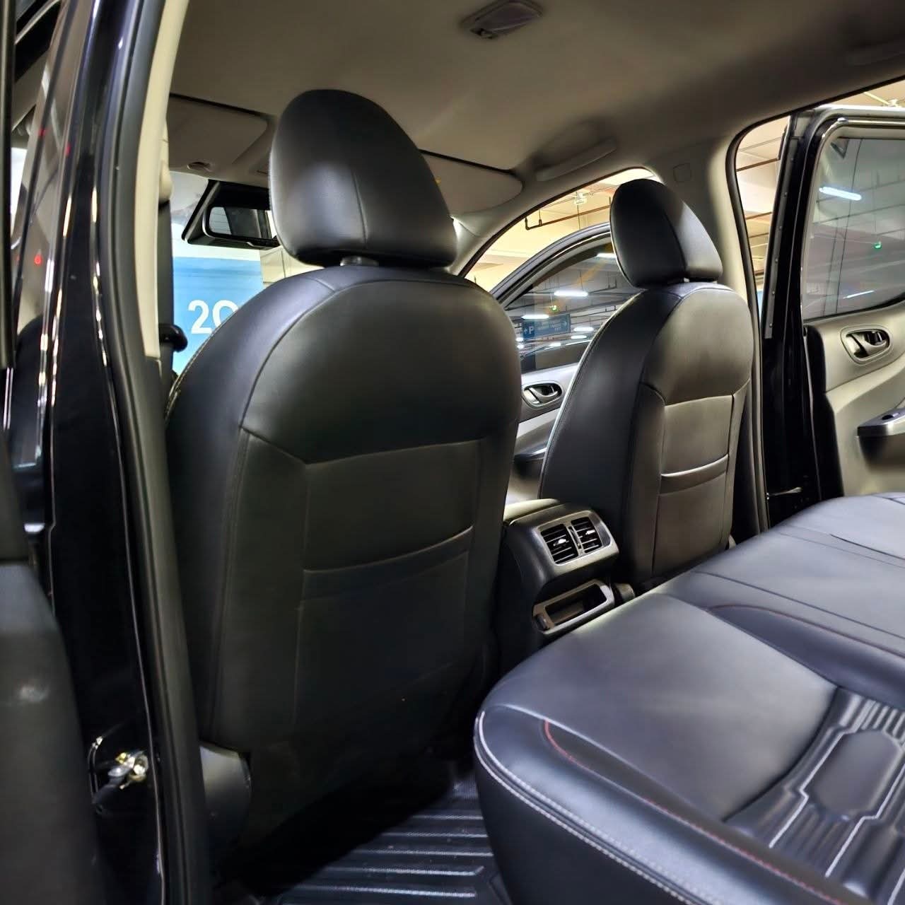 
								2023 Nissan Navara 2.5L 4×2 VL Calibre DSL AT full									