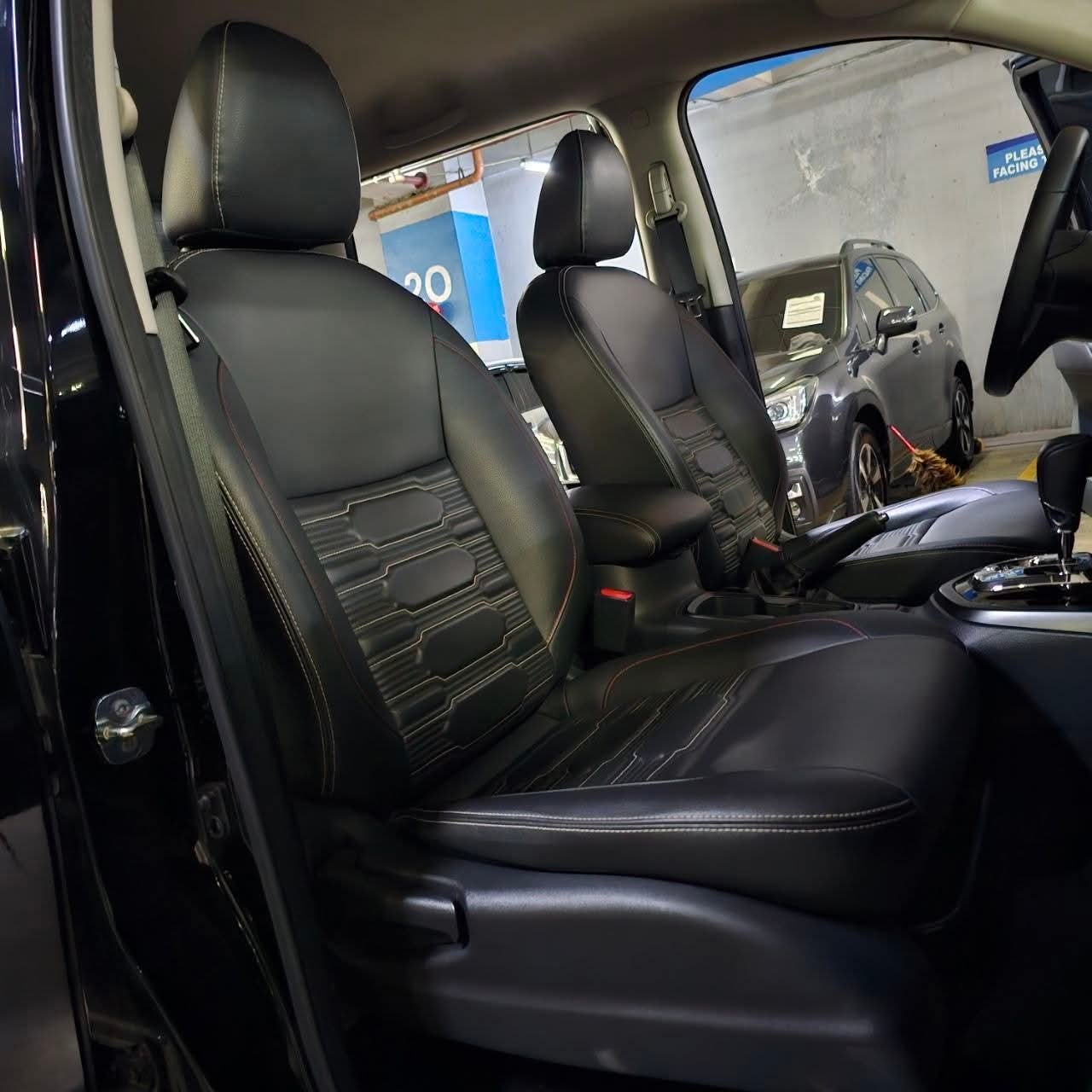 
								2023 Nissan Navara 2.5L 4×2 VL Calibre DSL AT full									