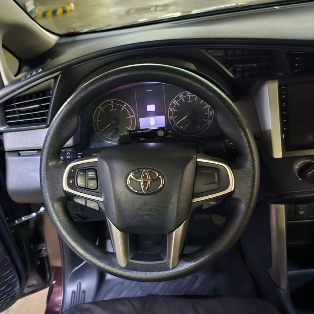 
								2022 Toyota Innova 2.8L E DSL AT full									