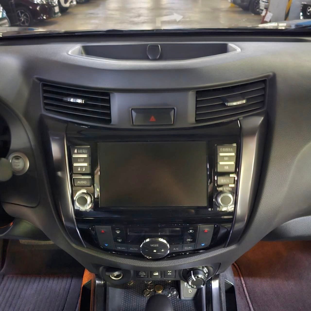 
								2021 Nissan Terra VL 2.5L 4X4 DSL AT full									