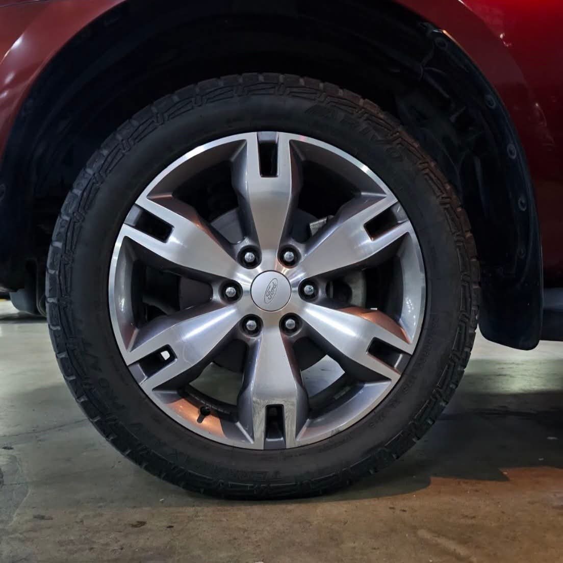 
								2017 Ford Everest Titanium 4X2 2.2L DSL AT full									