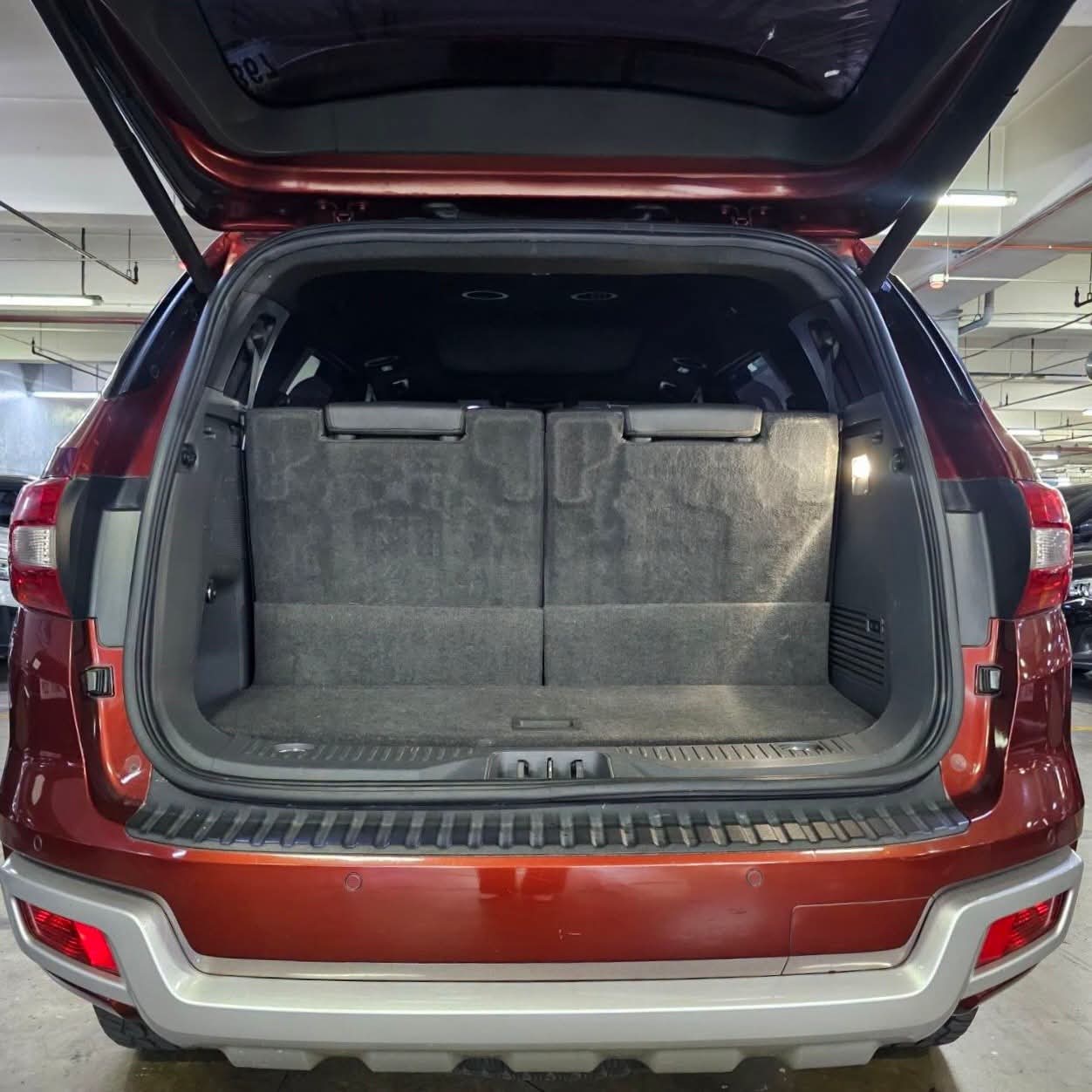 
								2017 Ford Everest Titanium 4X2 2.2L DSL AT full									