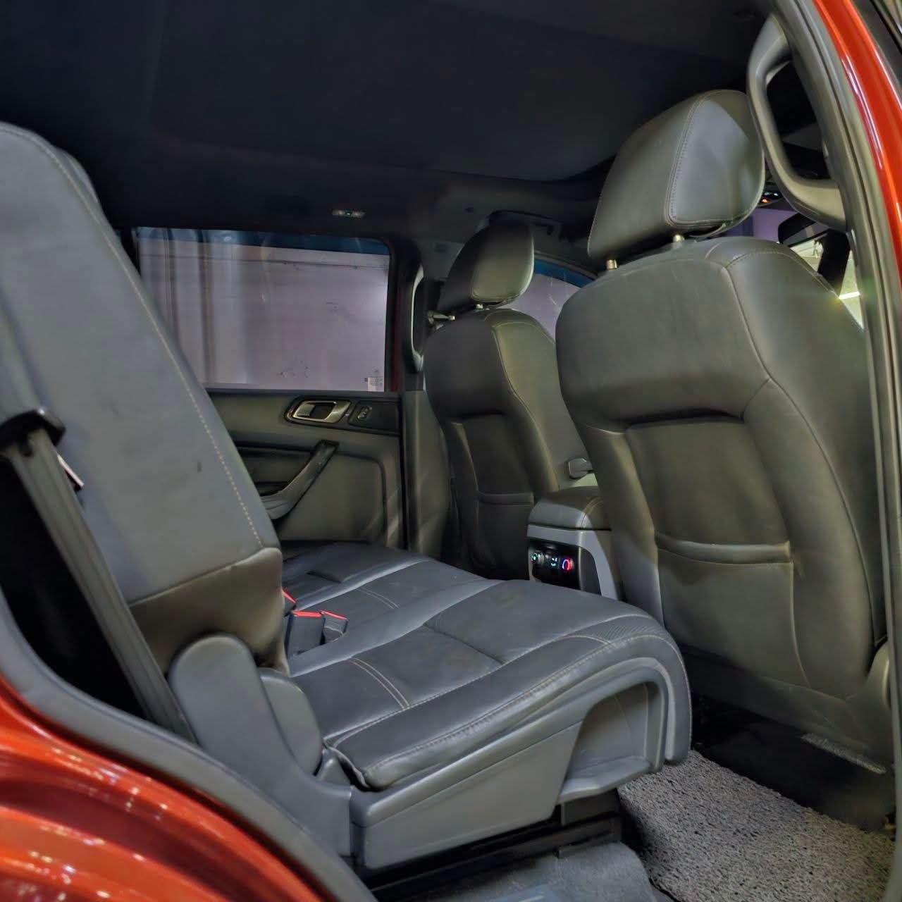 
								2017 Ford Everest Titanium 4X2 2.2L DSL AT full									