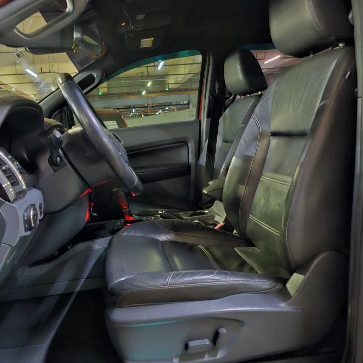 
								2017 Ford Everest Titanium 4X2 2.2L DSL AT full									