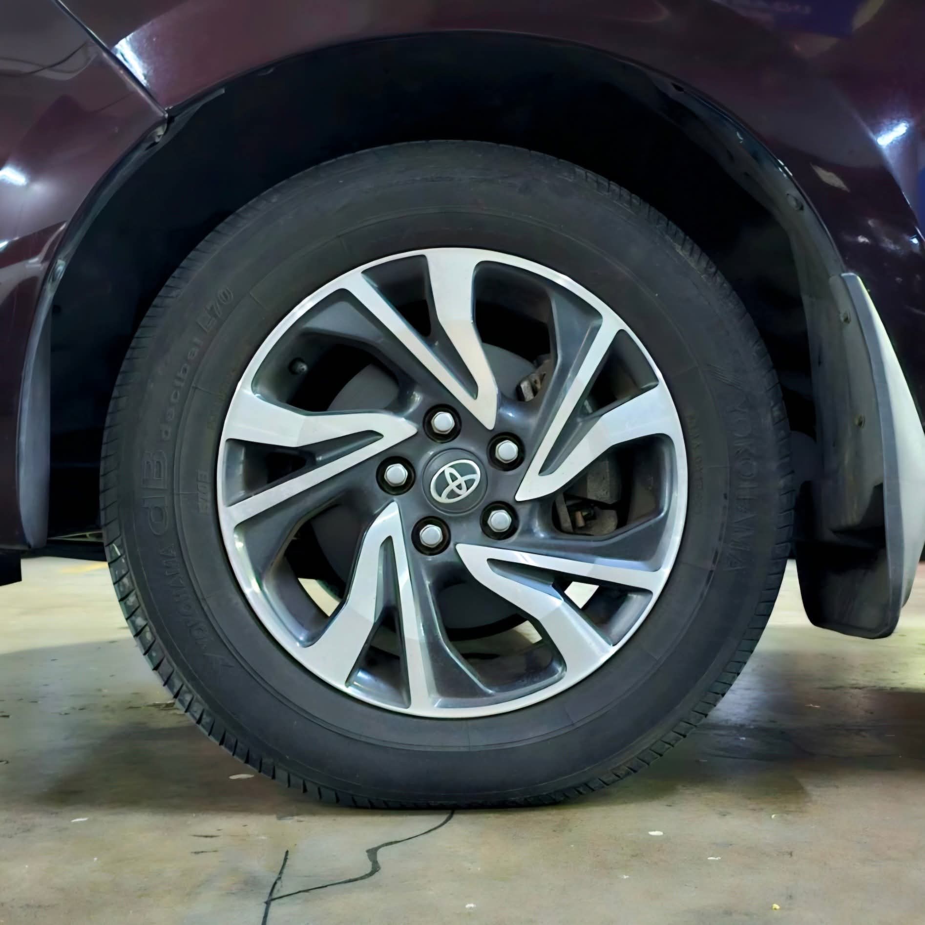 
								2022 Toyota Innova E 2.8L DSL AT full									