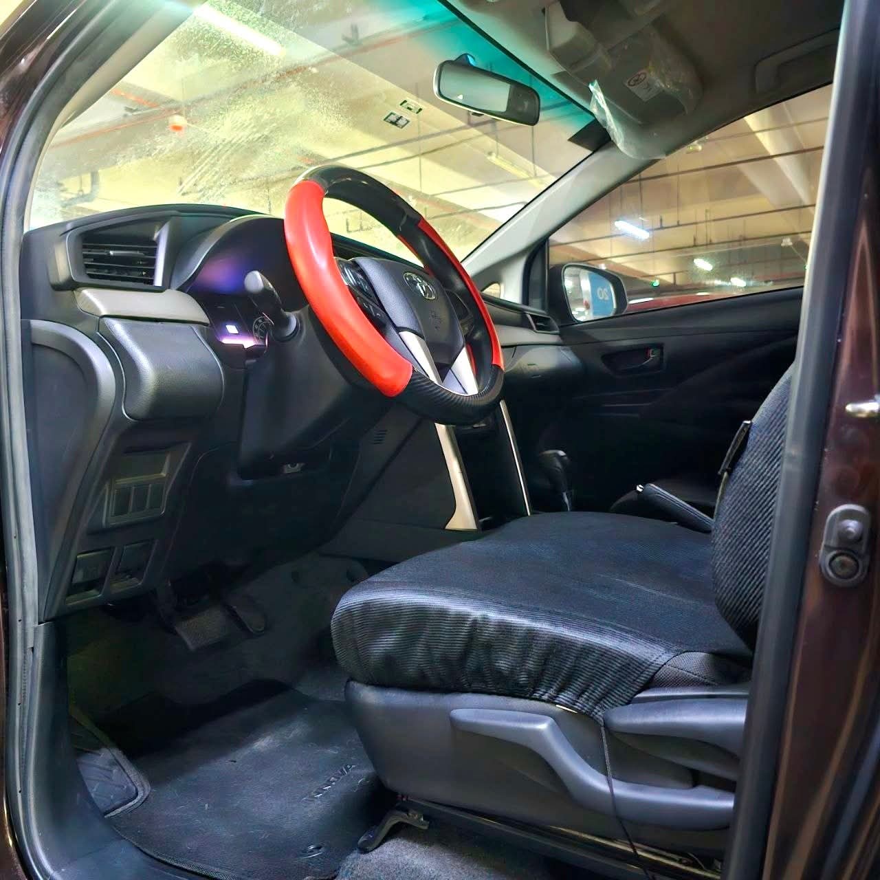 
								2022 Toyota Innova E 2.8L DSL AT full									