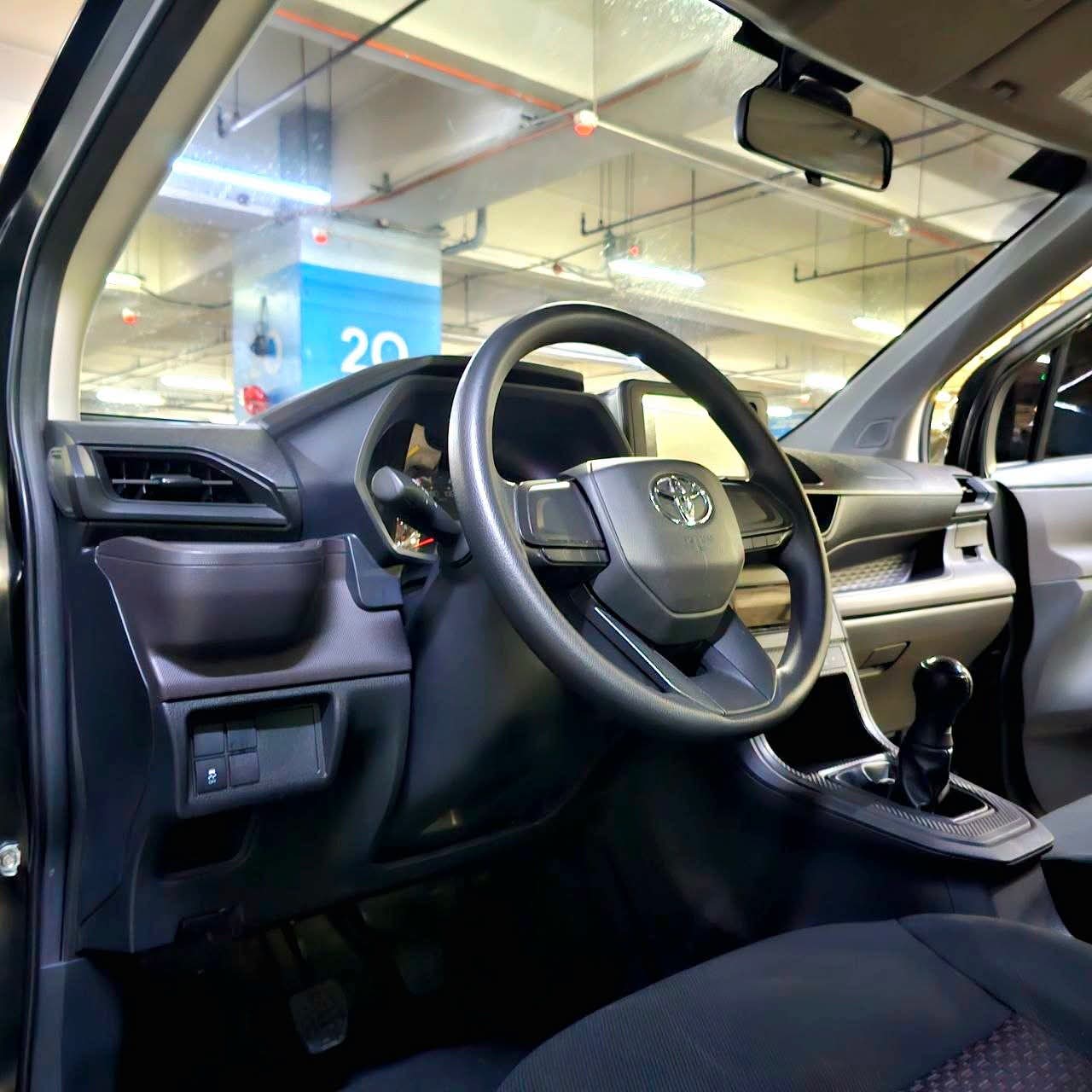 
								2024 Toyota Avanza 1.3L J MT full									