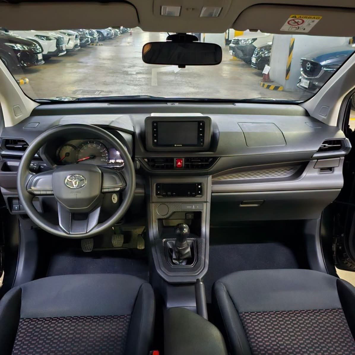 
								2024 Toyota Avanza 1.3L J MT full									