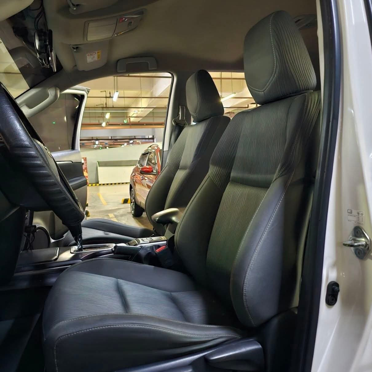 
								2022 Toyota Fortuner 2.4L V DSL AT full									