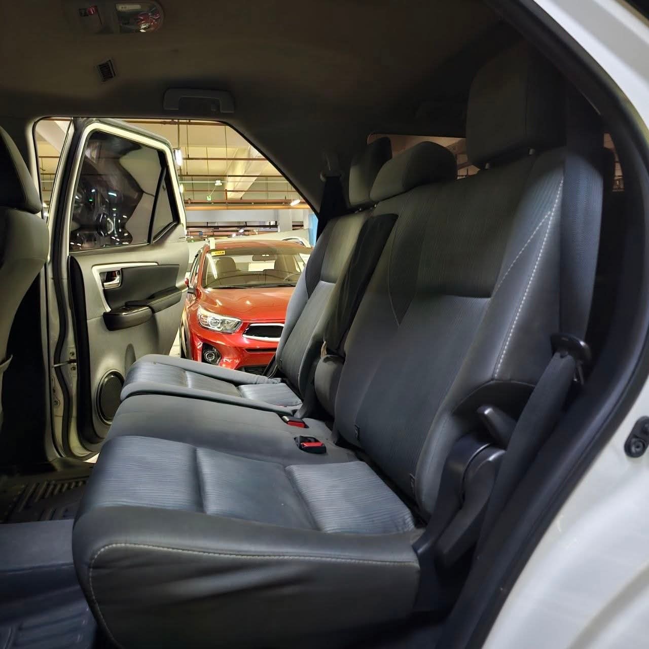 
								2022 Toyota Fortuner 2.4L V DSL AT full									