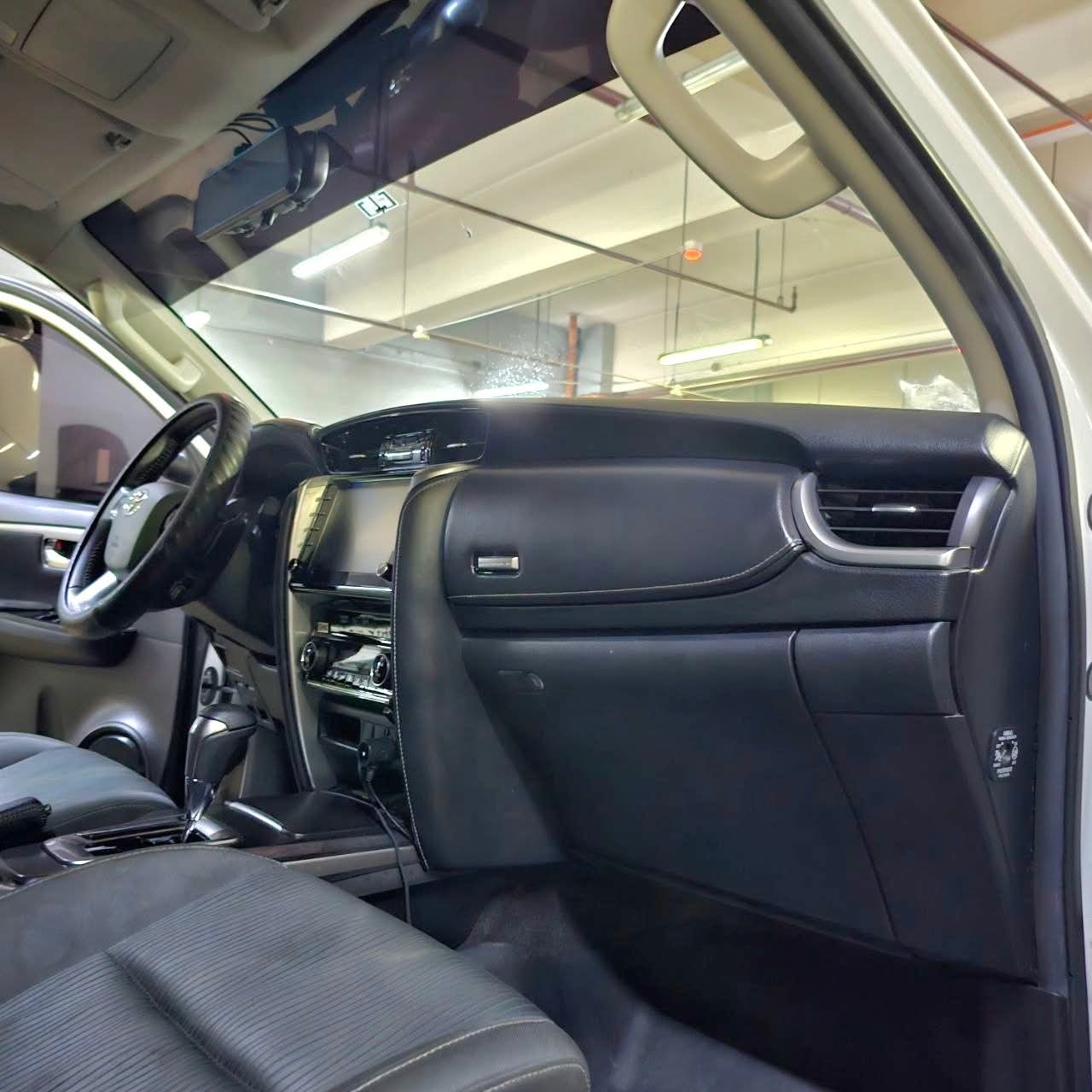 
								2022 Toyota Fortuner 2.4L V DSL AT full									