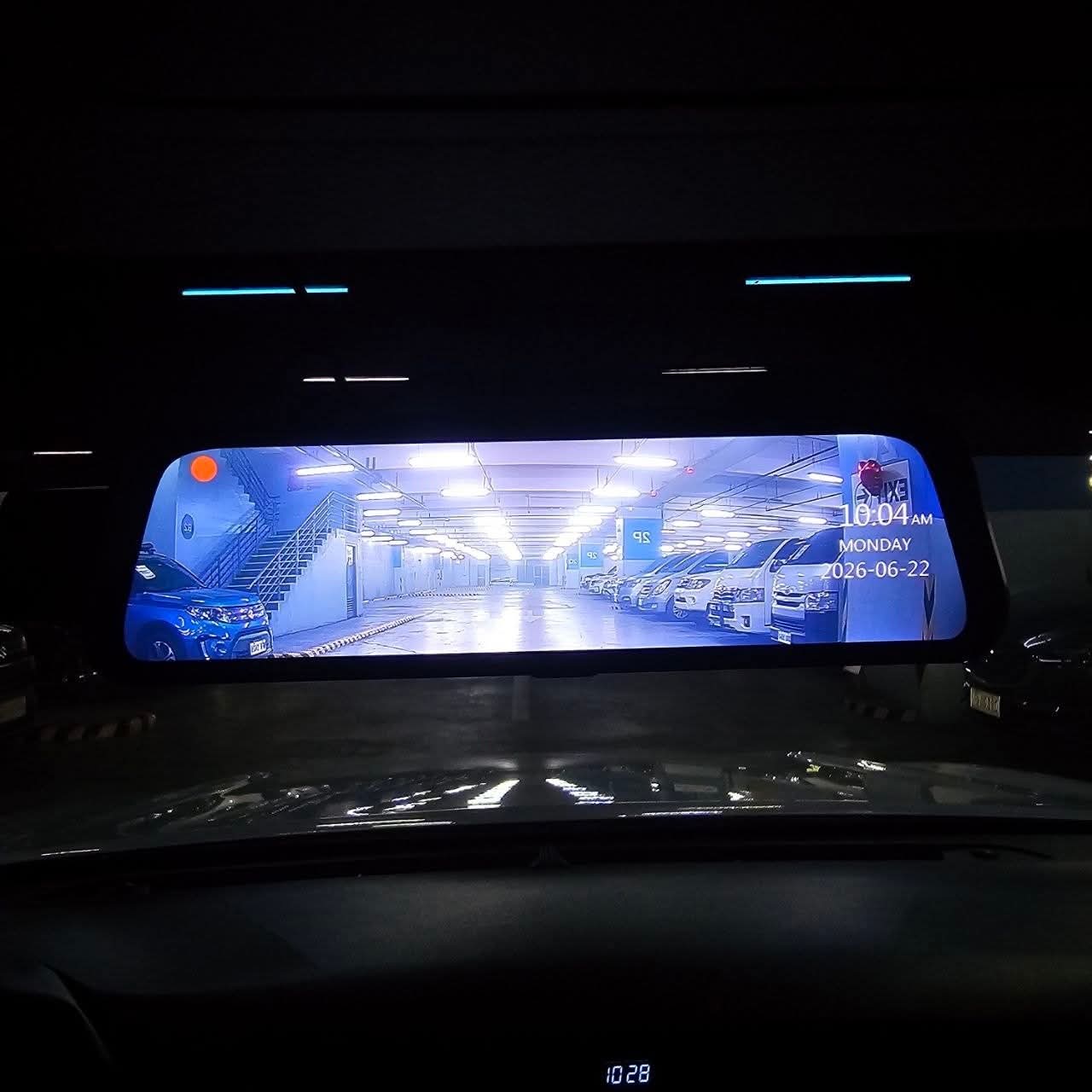 
								2022 Toyota Fortuner 2.4L V DSL AT full									