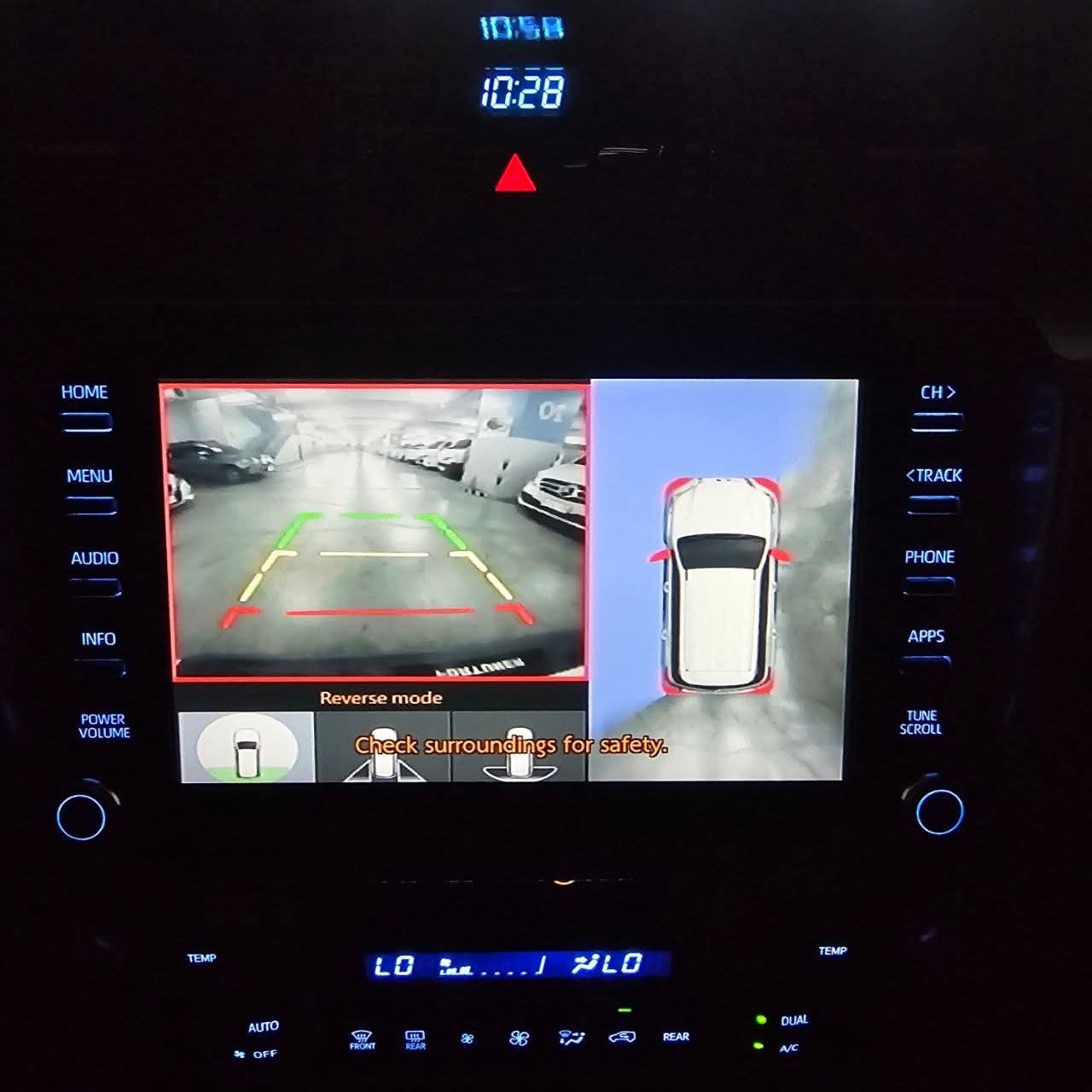 
								2022 Toyota Fortuner 2.4L V DSL AT full									