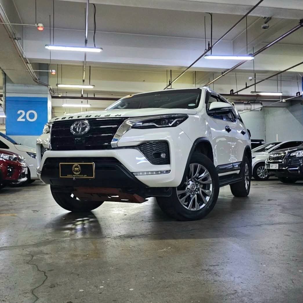 
								2022 Toyota Fortuner 2.4L V DSL AT full									
