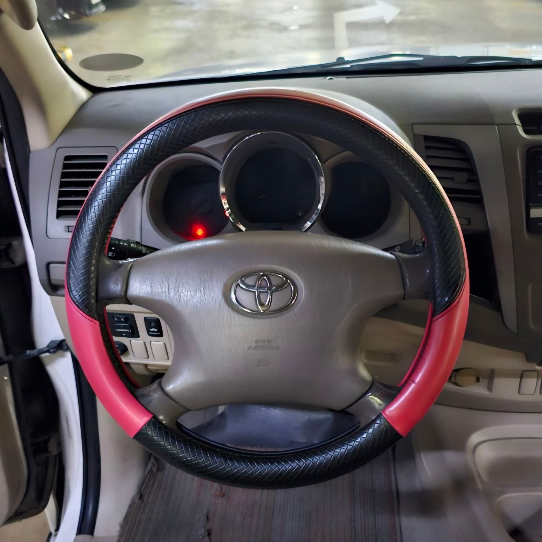 
								2007 Toyota Fortuner G 2.7L 4X2 Gas AT full									