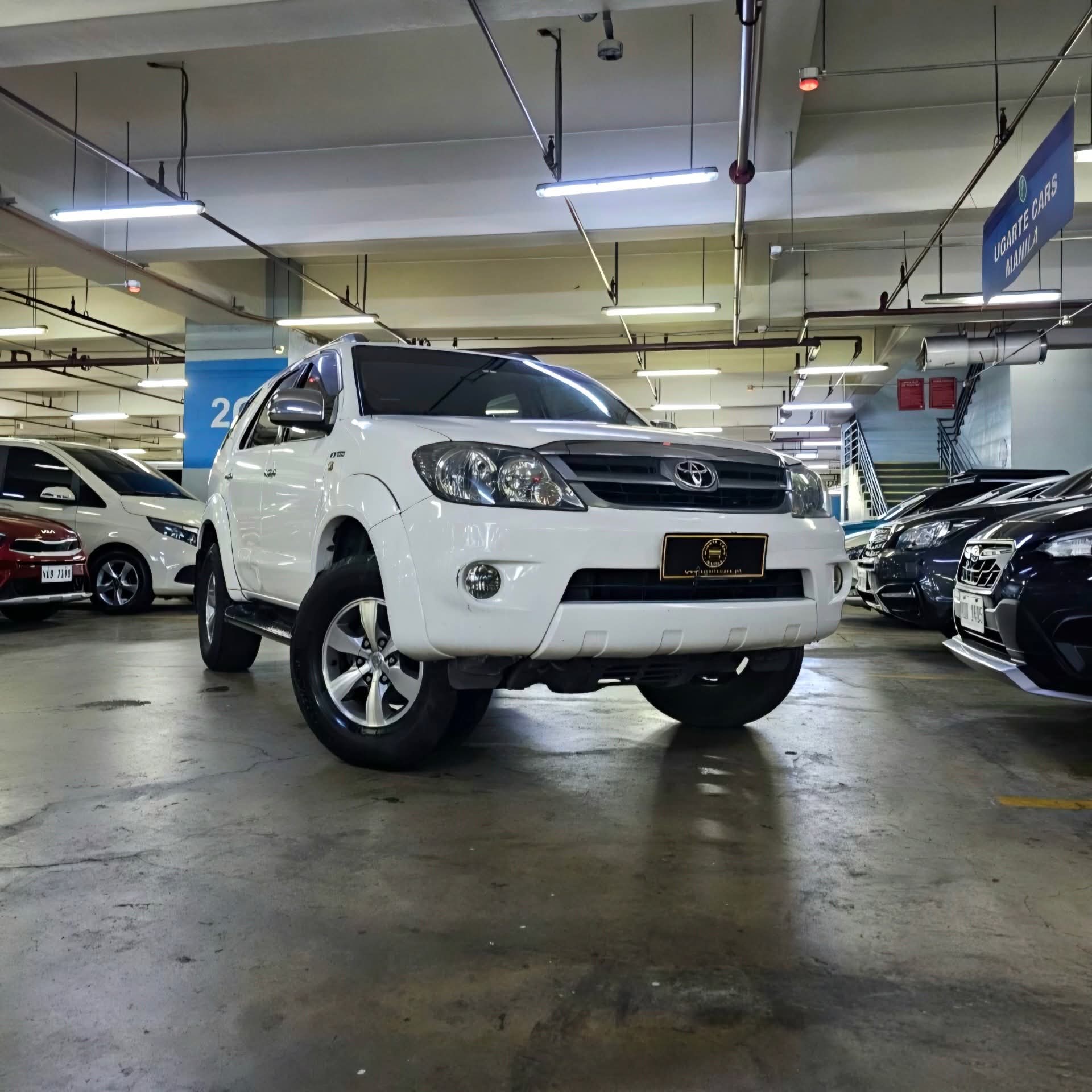 
								2007 Toyota Fortuner G 2.7L 4X2 Gas AT full									
