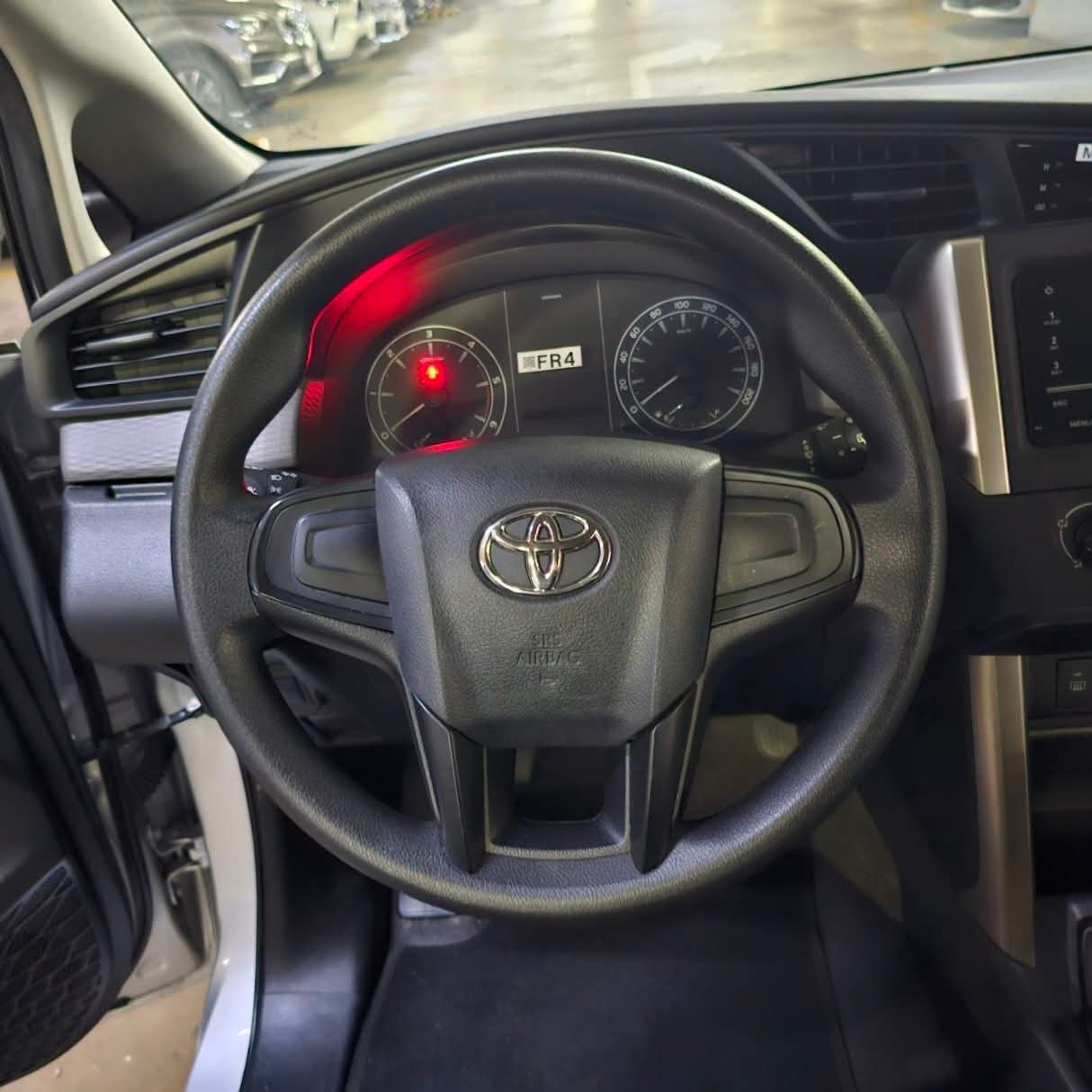 
								2026 Toyota Innova 2.8L J DSL MT full									