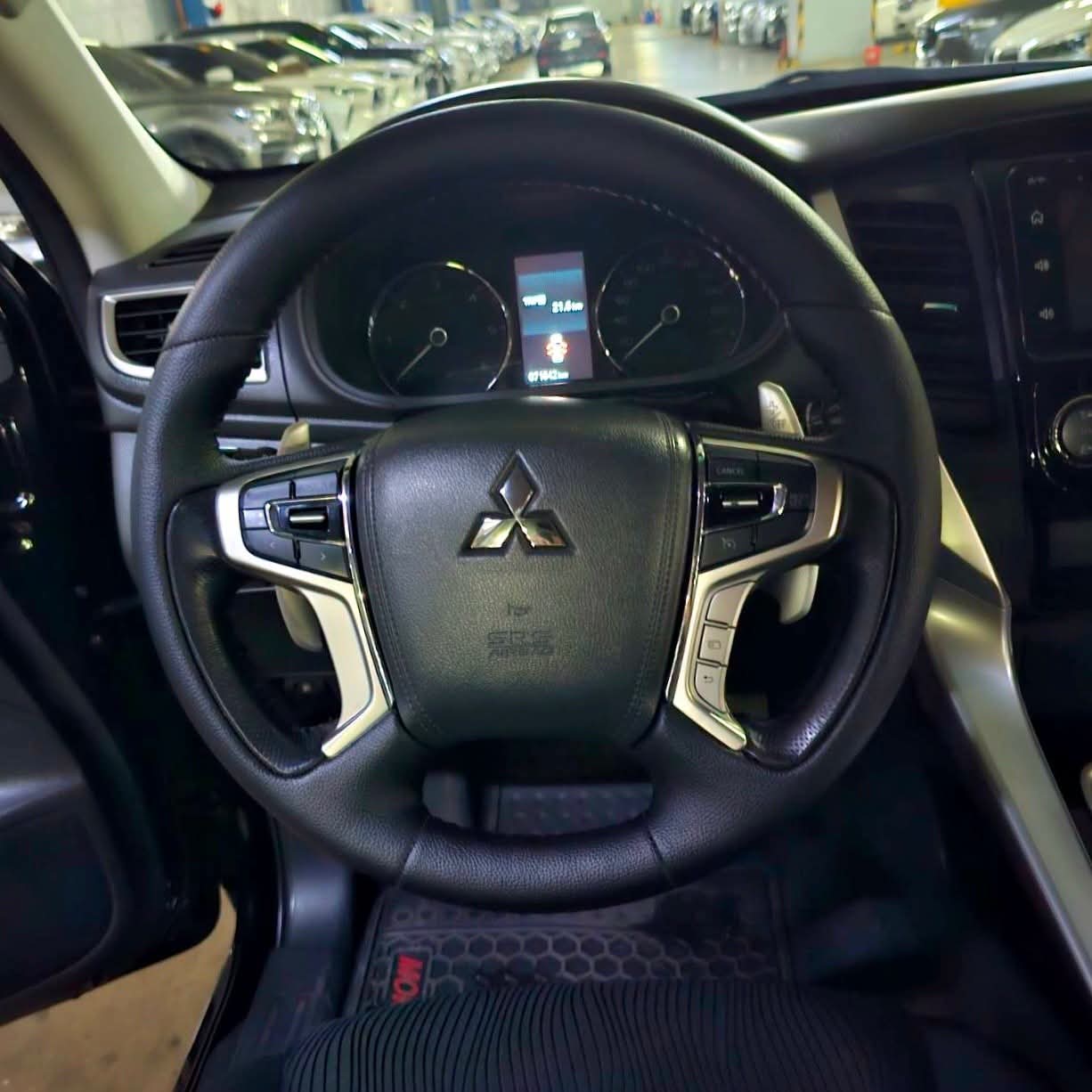 
								2017 Mitsubishi Montero Sports GLS 4X2 2.4L DSL AT full									