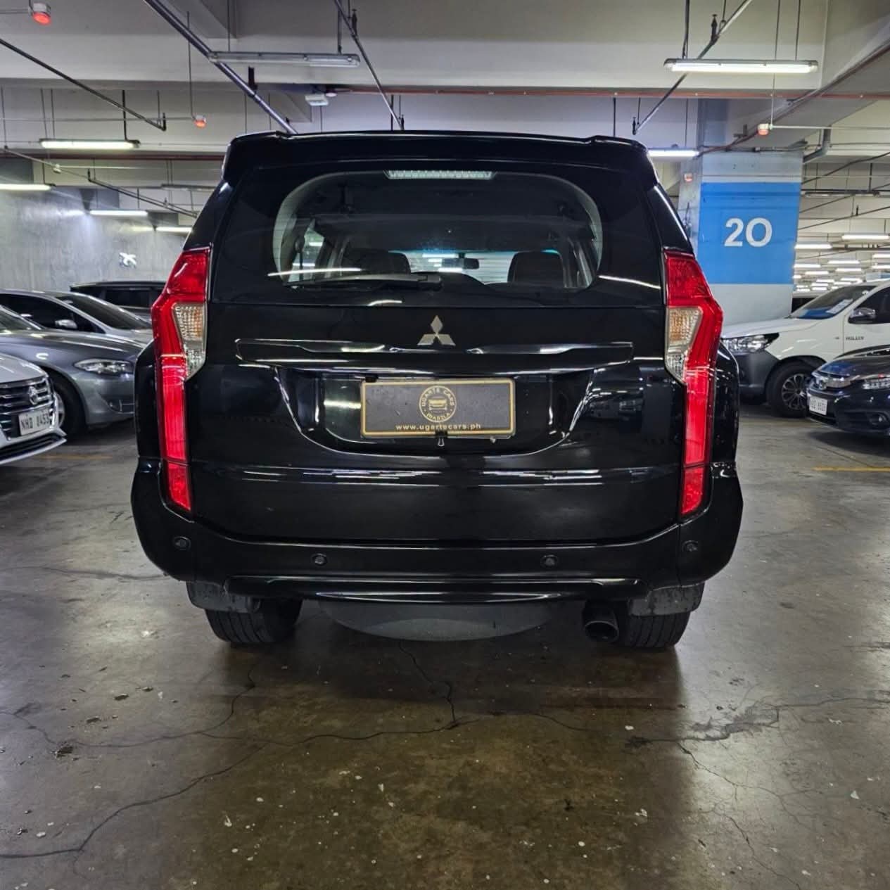 
								2017 Mitsubishi Montero Sports GLS 4X2 2.4L DSL AT full									