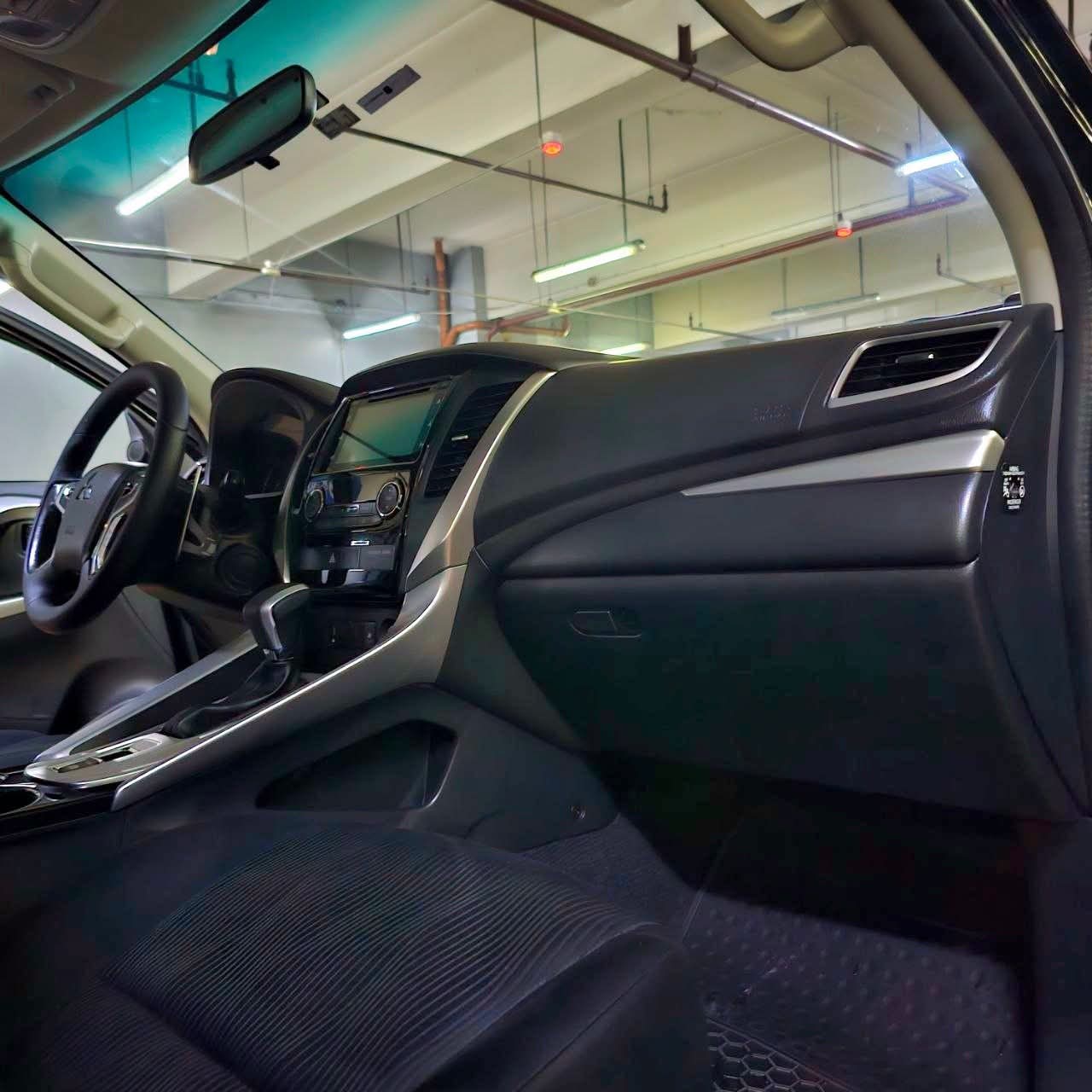 
								2017 Mitsubishi Montero Sports GLS 4X2 2.4L DSL AT full									