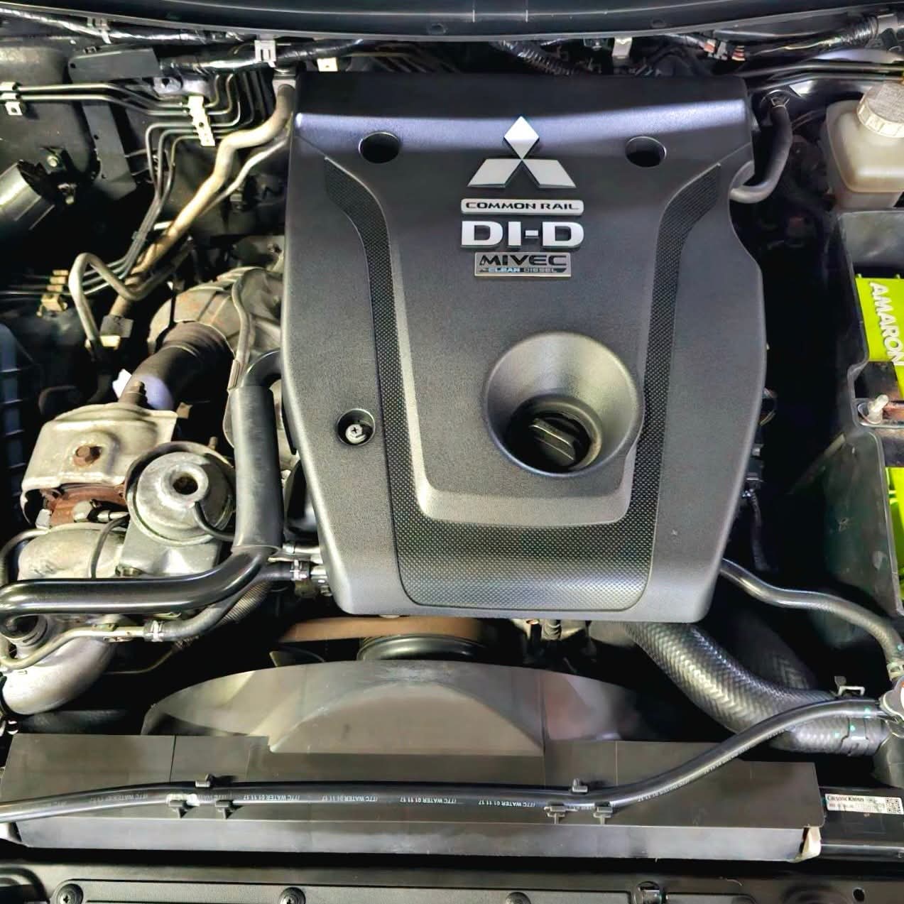 
								2017 Mitsubishi Montero Sports GLS 4X2 2.4L DSL AT full									